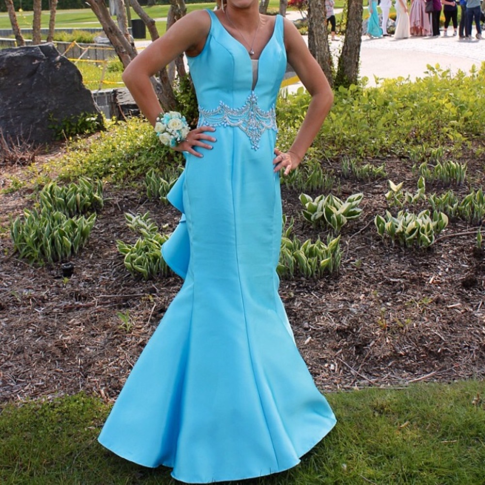 blue prom dress